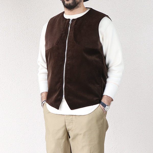ROOM No.206 VEST/ BRISBANE MOSS CORDUROY / BROWN — SPEEDWAY