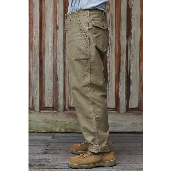 MILITARY UTILITY TROUSERS / 1950 - 1960s CIVILIAN MILITARY STYLE CLOTHING / MILITARY DECK CORD CLOTH / KHAKI BEIGE