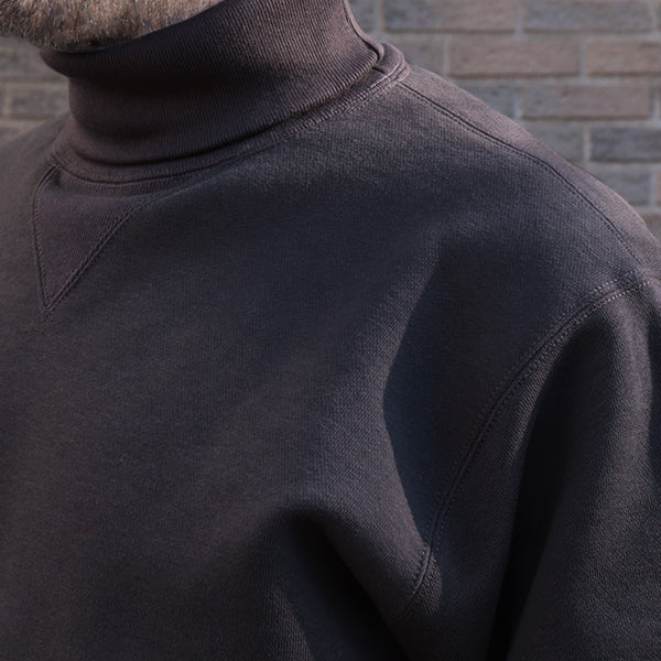 TURTLE NECK SWEAT SHIRT / SPECIAL HEAVY WEIGHT FLEECE / JET BLACK × CHARCOAL BLACK