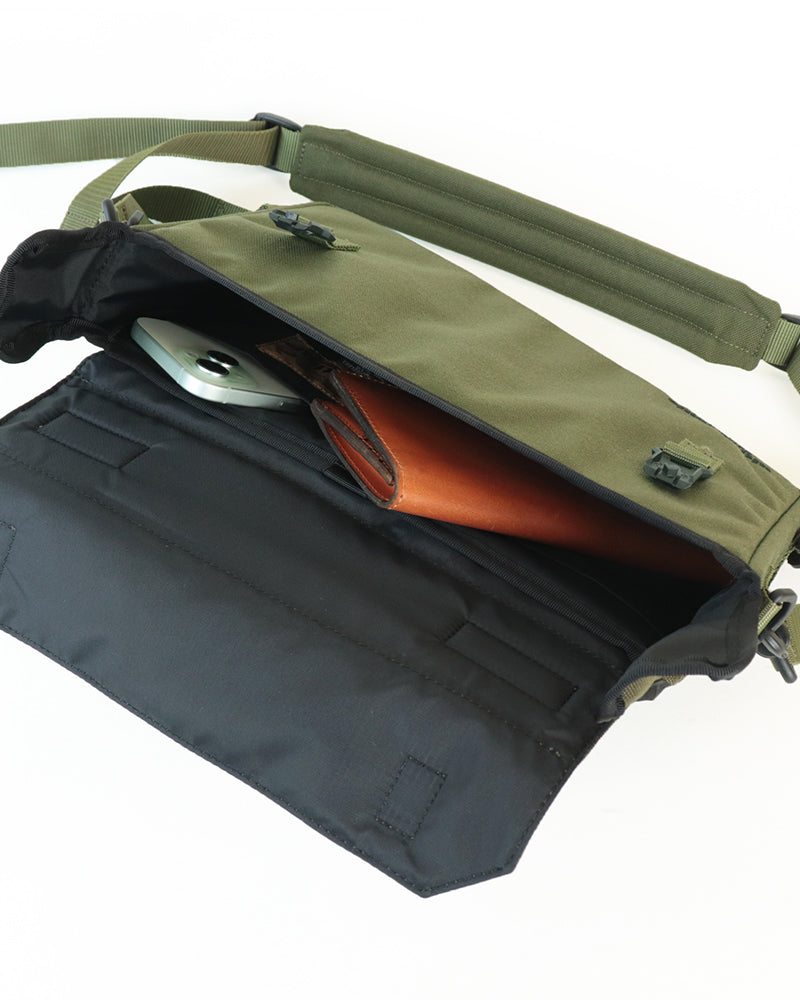 QUADRA SHOULDER BAG / CORDURA NYLON CLOTH