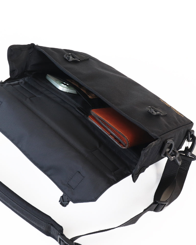 QUADRA SHOULDER BAG / CORDURA NYLON CLOTH