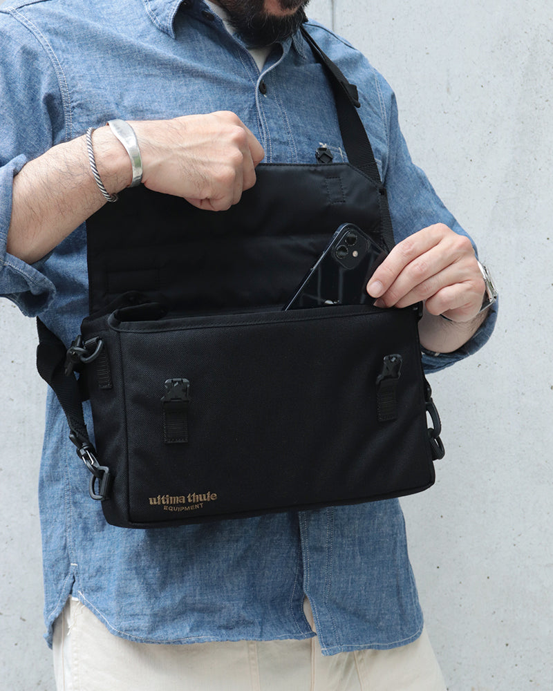 QUADRA SHOULDER BAG / CORDURA NYLON CLOTH