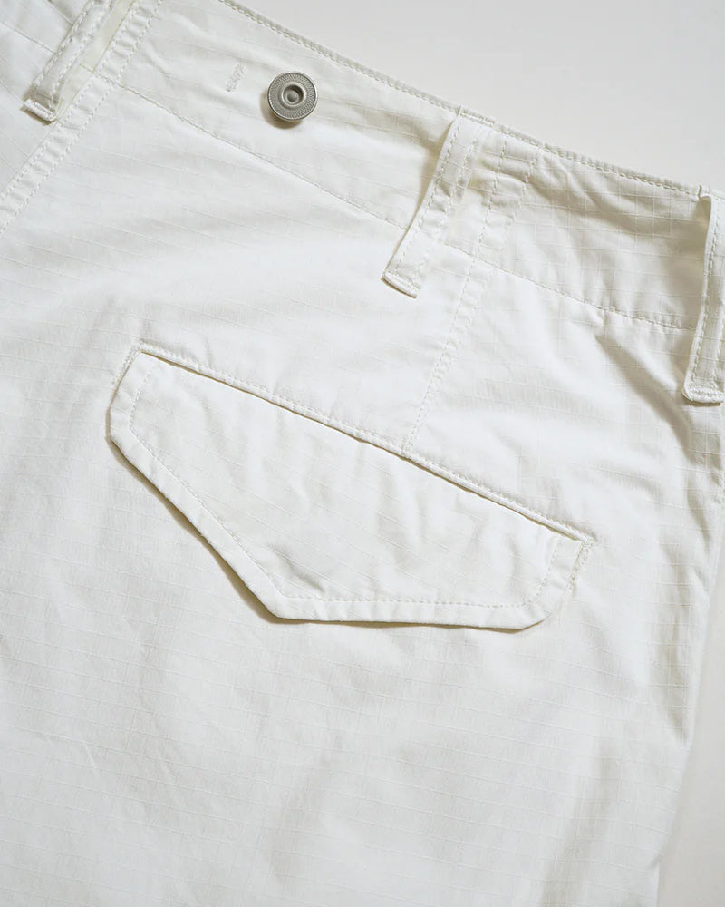 ARMY CARGO SHORT PIGMENT / OFF WHITE