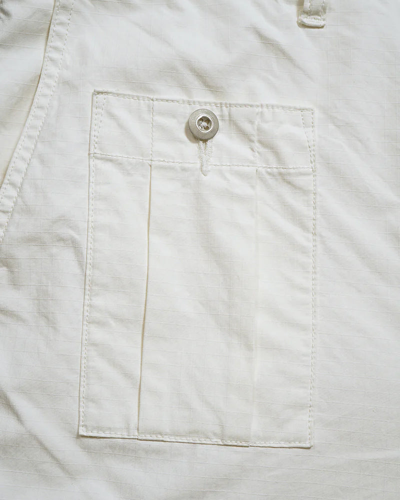 ARMY CARGO SHORT PIGMENT / OFF WHITE