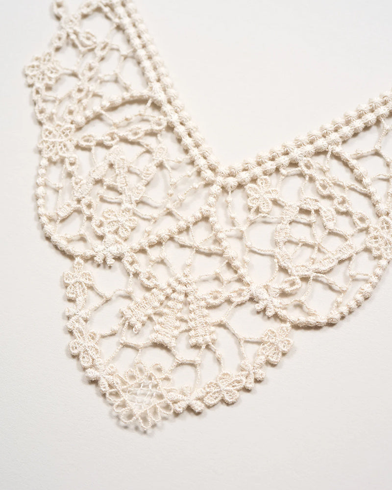 ANTIQUE LACE SHORT NECKLACE