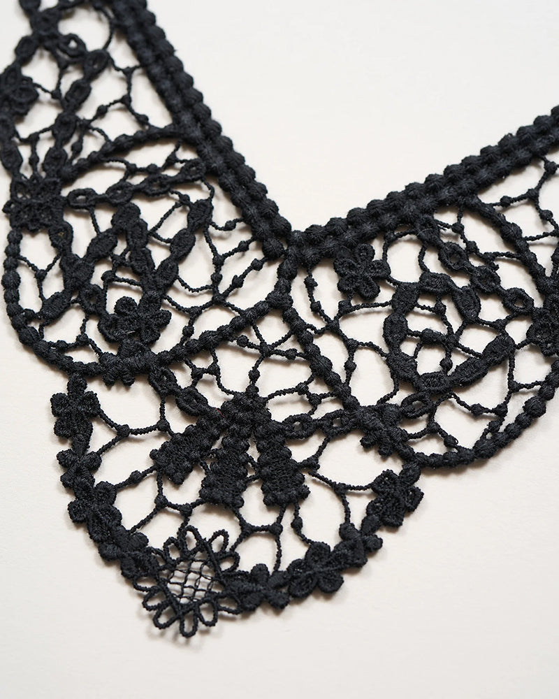 ANTIQUE LACE SHORT NECKLACE