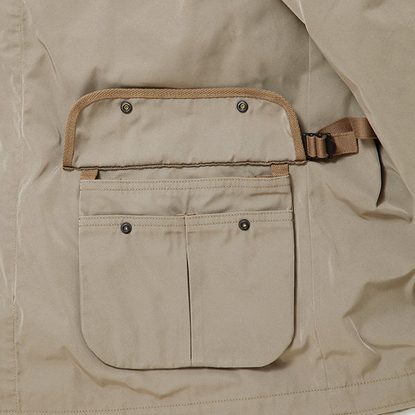 GALE HUNTER COAT / HIGH DENSITY ESTER GABARDINE / BEIGE KHAKI