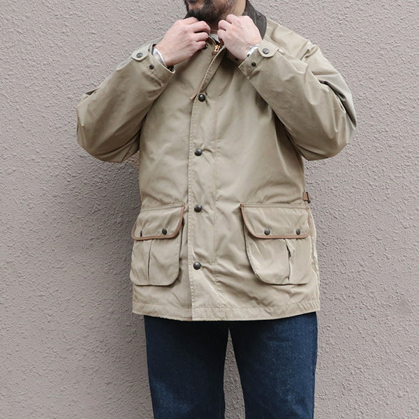 GALE HUNTER COAT / HIGH DENSITY ESTER GABARDINE / BEIGE KHAKI