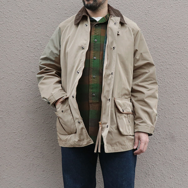 GALE HUNTER COAT / HIGH DENSITY ESTER GABARDINE / BEIGE KHAKI