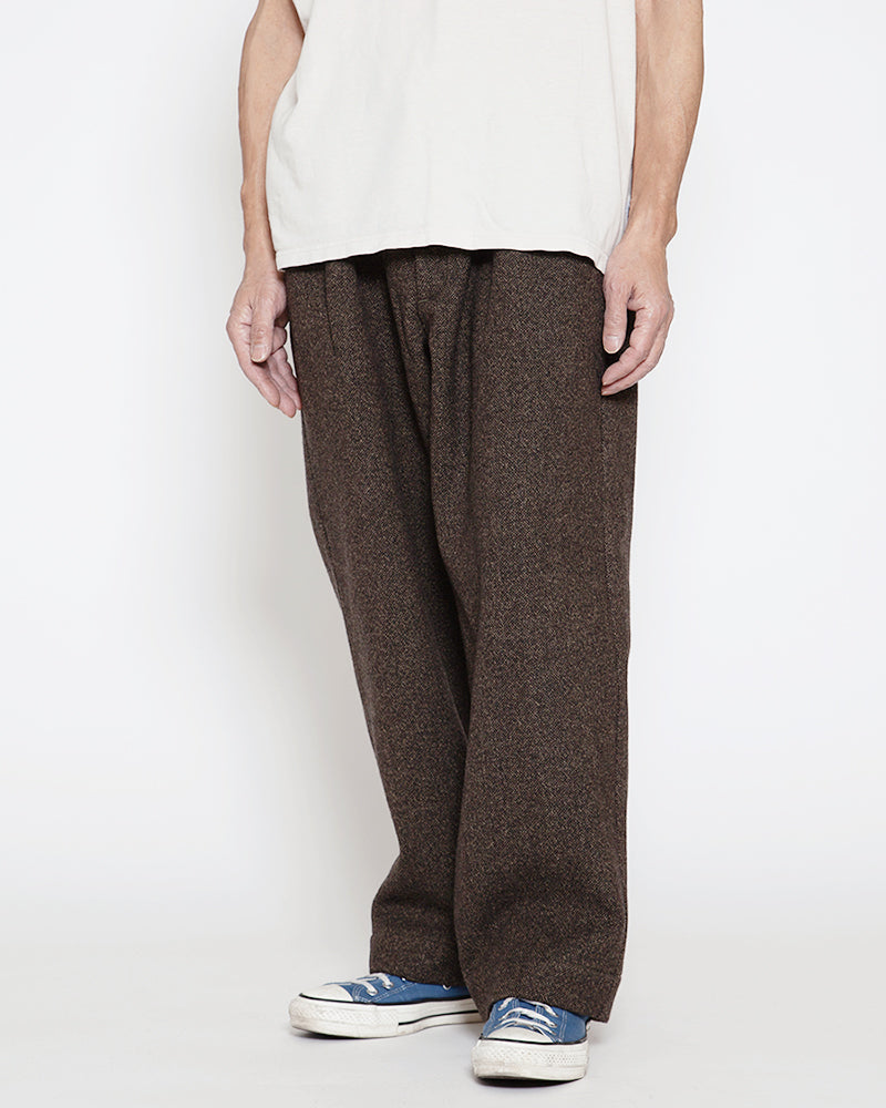 2 TUCK DESERT SLACKS