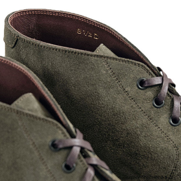 PRE-ORDER 2024 / THE STEADFAST CHUKKA BOOTS / JAPANESE SUEDE / OLIVE