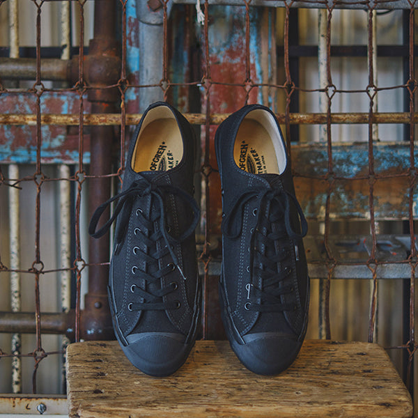 JLB CHAMPION SNEAKERS / SOLID BLACK
