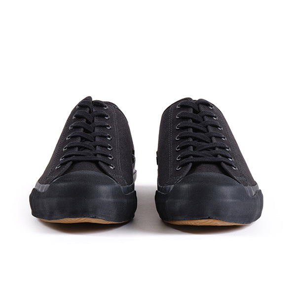 JLB CHAMPION SNEAKERS / SOLID BLACK