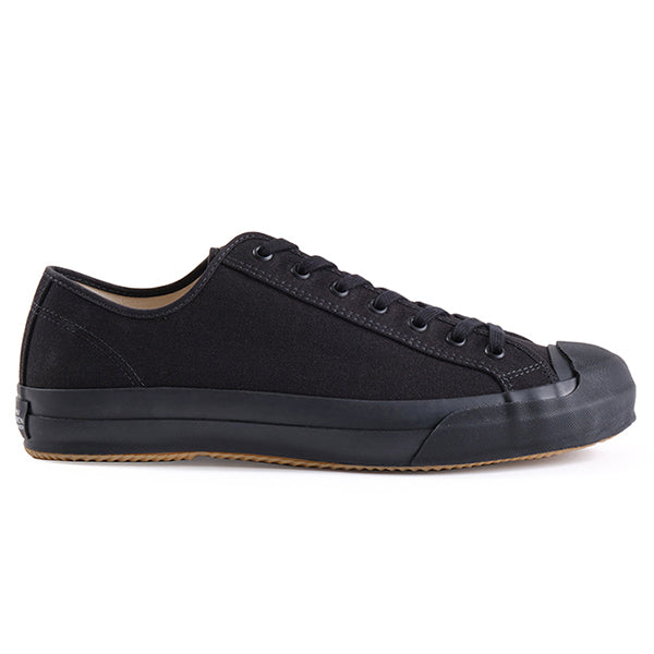 JLB CHAMPION SNEAKERS / SOLID BLACK