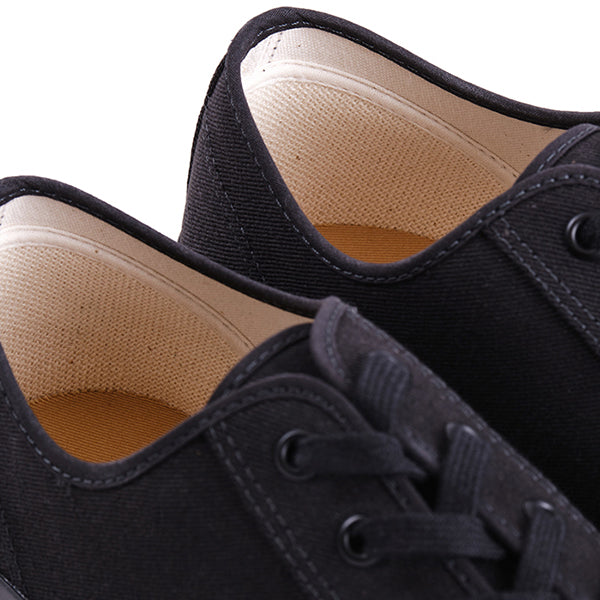JLB CHAMPION SNEAKERS / SOLID BLACK