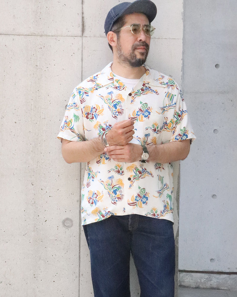 HAWAIIAN SHIRT / ISLAND TRIP