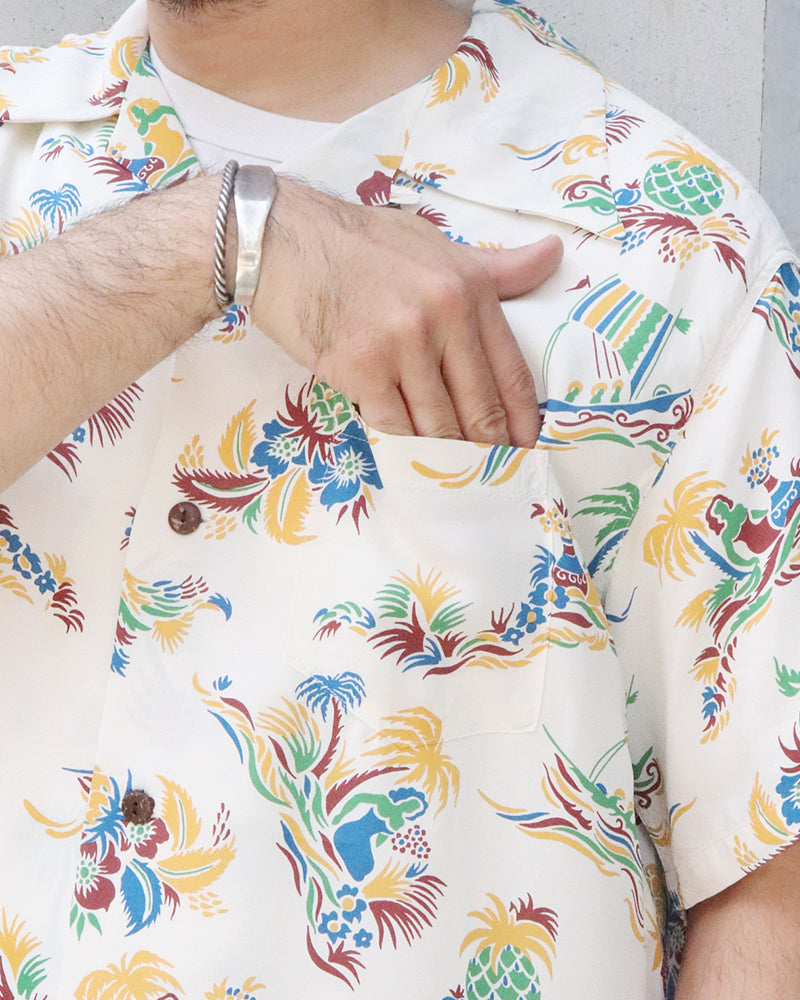 HAWAIIAN SHIRT / ISLAND TRIP