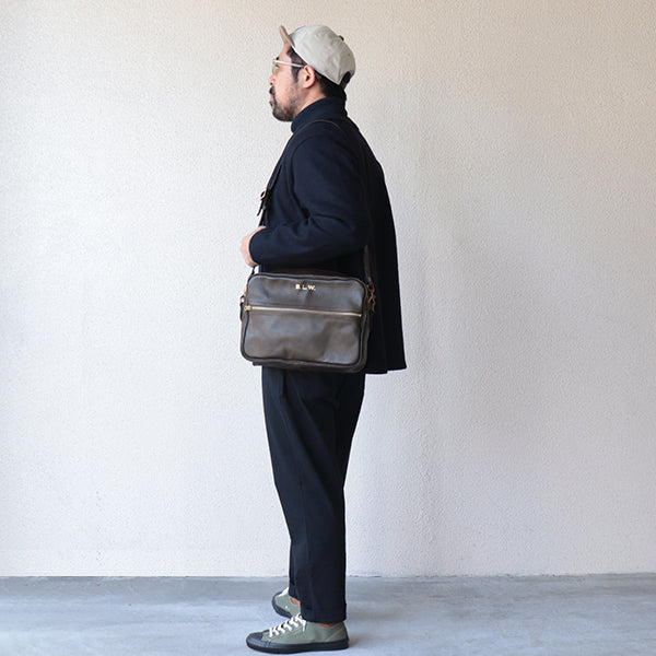 LEATHER WANDER SHOULDER BAG / BLACK VINTAGE FINISH