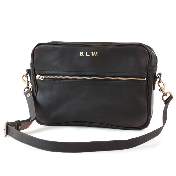 LEATHER WANDER SHOULDER BAG / BLACK VINTAGE FINISH — SPEEDWAY
