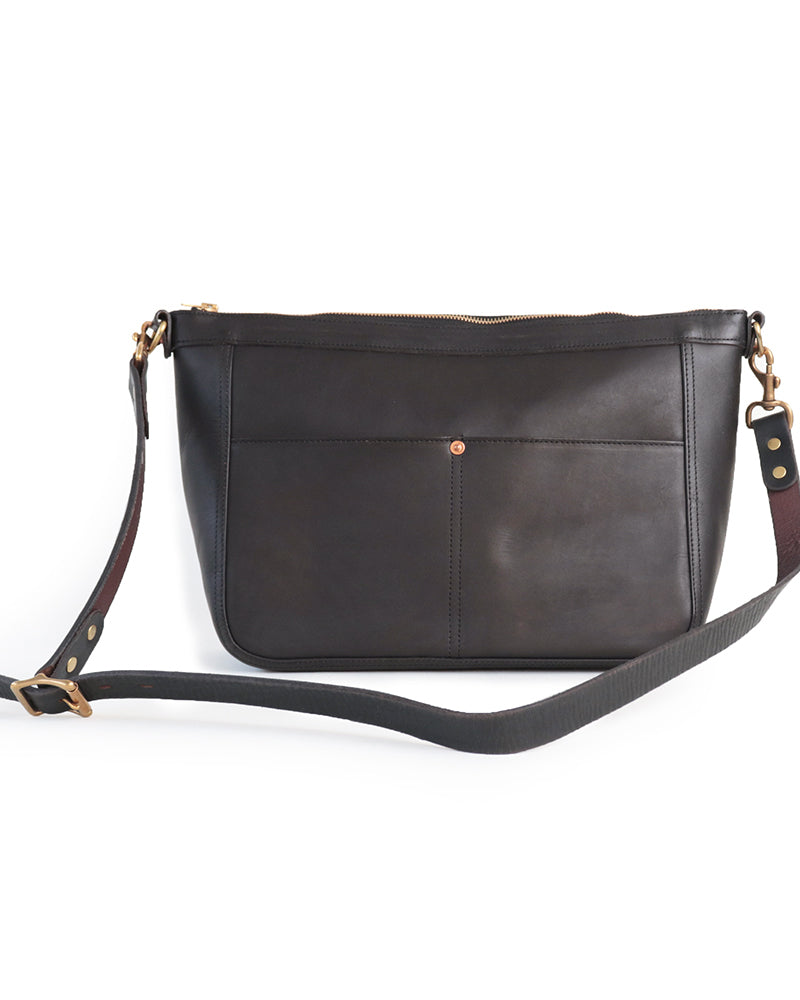 LEATHER TELEPHONE SHOULDER BAG / COW HIDE / BLACK