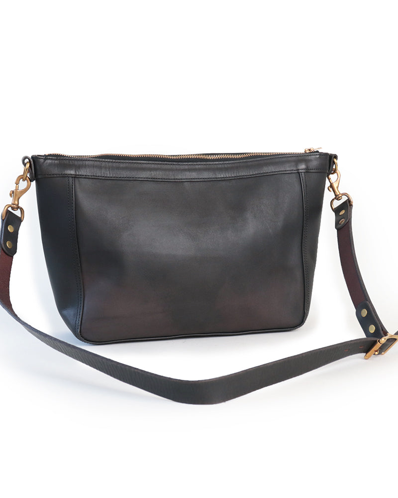 LEATHER TELEPHONE SHOULDER BAG / COW HIDE / BLACK