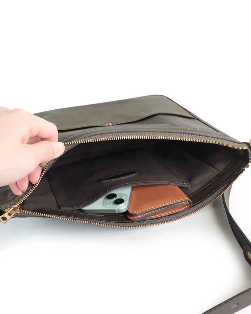 LEATHER TELEPHONE SHOULDER BAG / COW HIDE / OLIVE