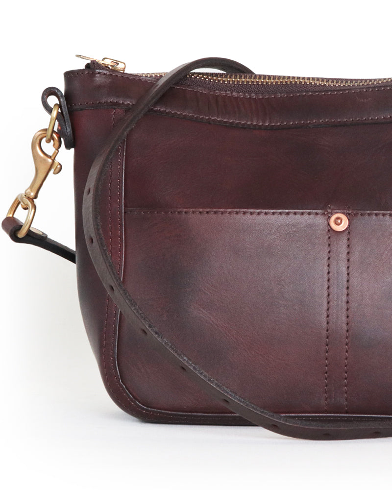 SMALL LEATHER TELEPHONE SHOULDER BAG / COW HIDE / BROWN / A5 SIZE