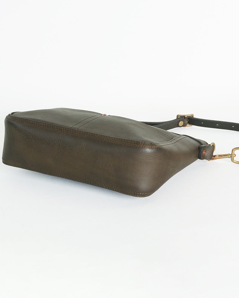 SMALL LEATHER TELEPHONE SHOULDER BAG / COW HIDE / OLIVE / A5 SIZE