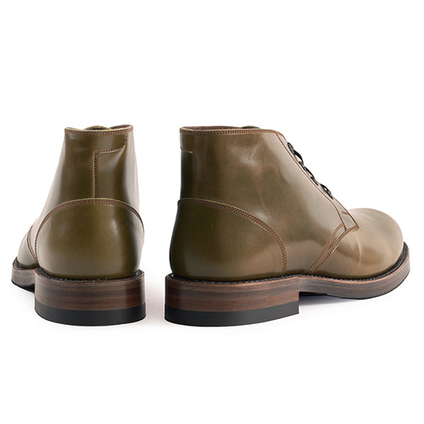 PRE-ORDER 2025 / THE STEADFAST CHUKKA BOOTS / SHINKI HIKAKU SHELL CORDOVAN / OLIVE